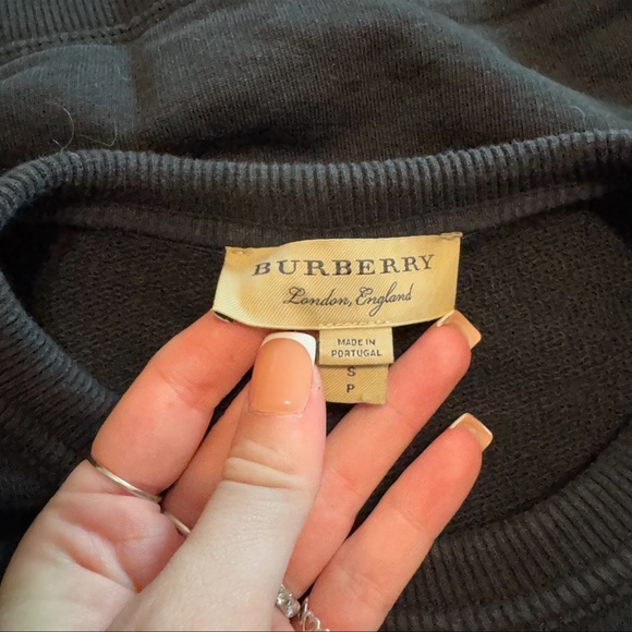 Burberry Crewneck - Picture 6 of 11